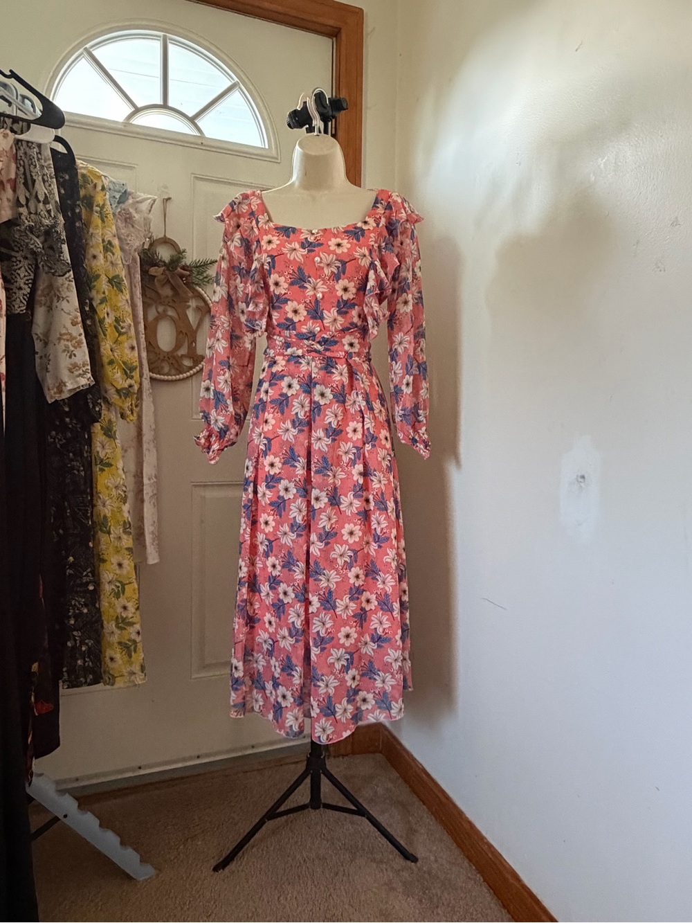 Floral Coral Maxi Dress with Ruffle Details fit s and m - Picture 2 of 7